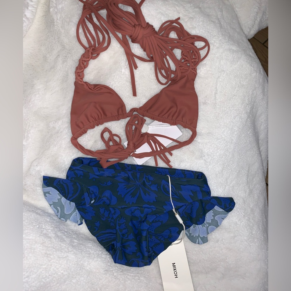 Girls Mikoh bikini set medium nwt